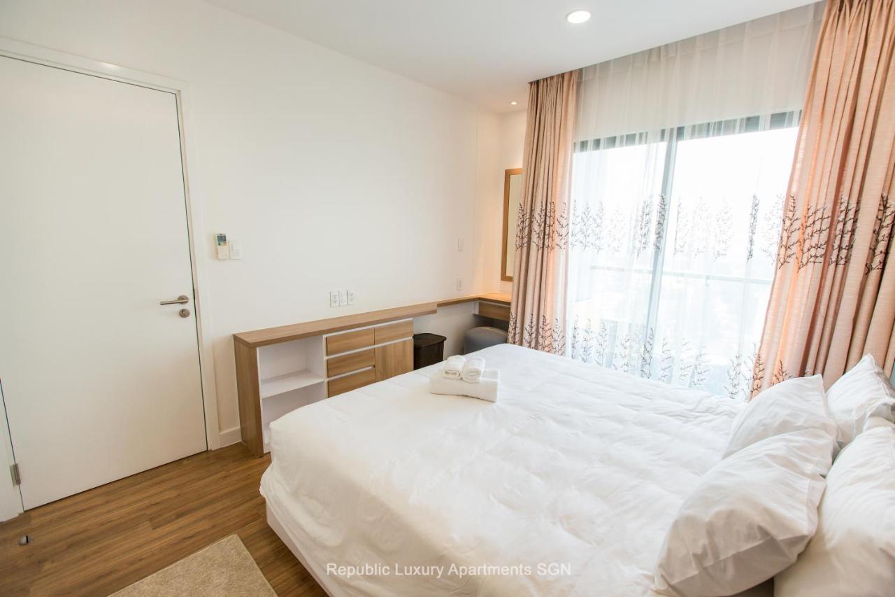 Republic Suites Хошимин Екстериор снимка